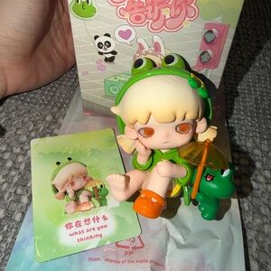 Yobu Line Friends- What are you thinking